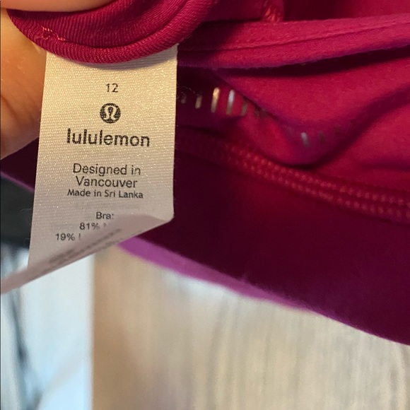 Lululemon AriseBraLightSupport,C/DCup
Deep Fuschia - Picture 4 of 4